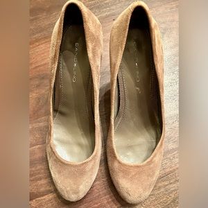 Bandolino Women’s Suede Heel Size 8